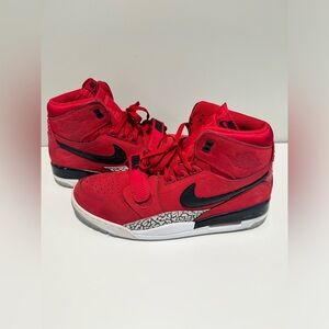 Jordan Legacy 312 Toro